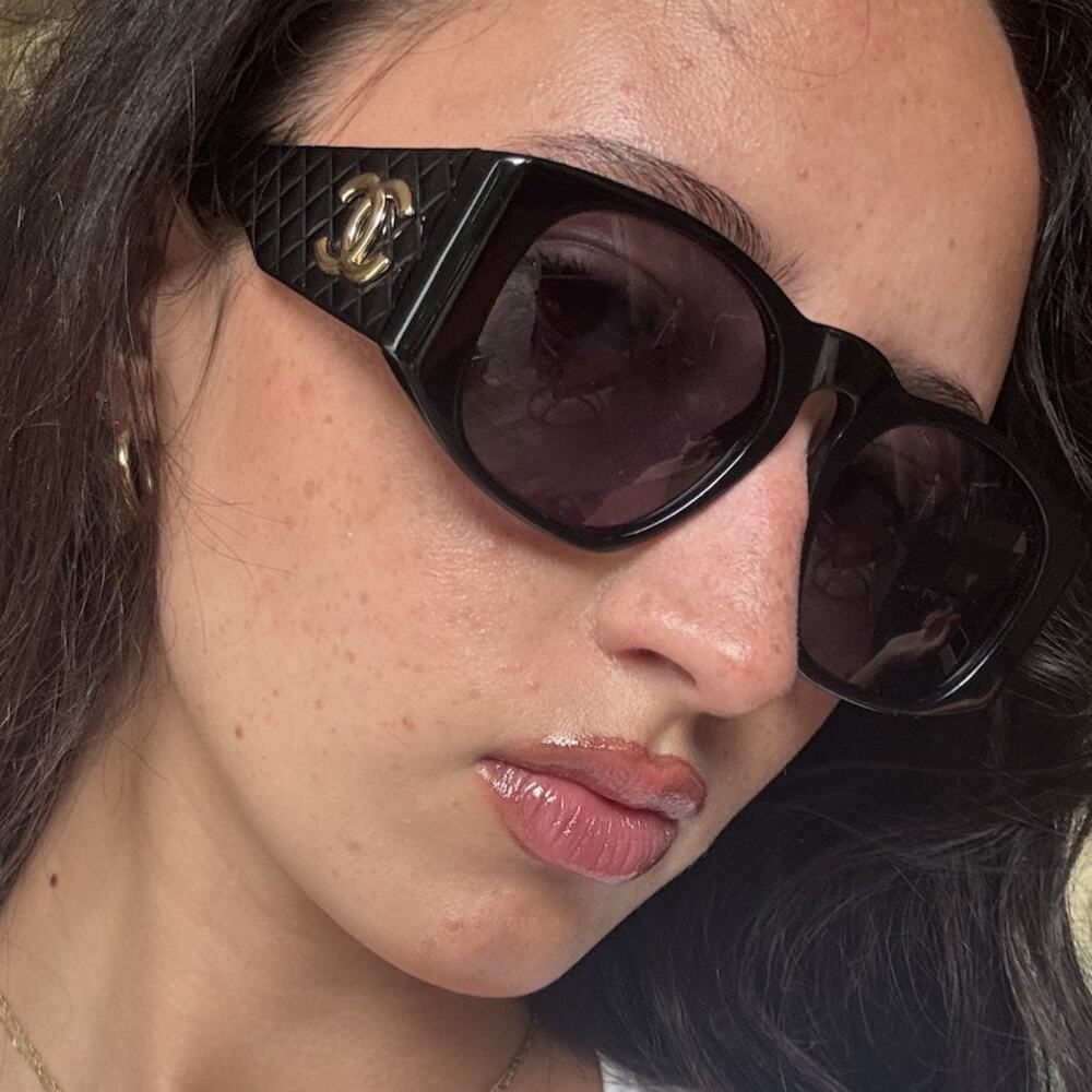 CHANEL 01450 Sunglasses Black Quilted Matelasse Gold CC Logo Italy Vintage